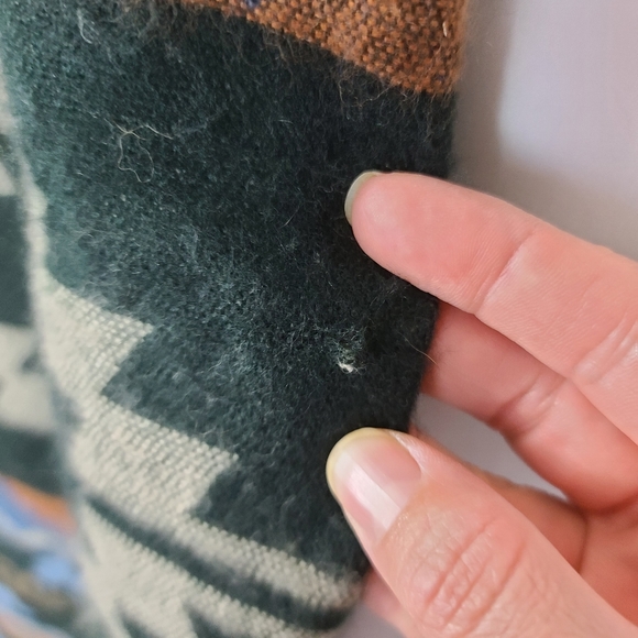 4/$18 Vintage Southwestern Print Wrap Skirt - Picture 7 of 9